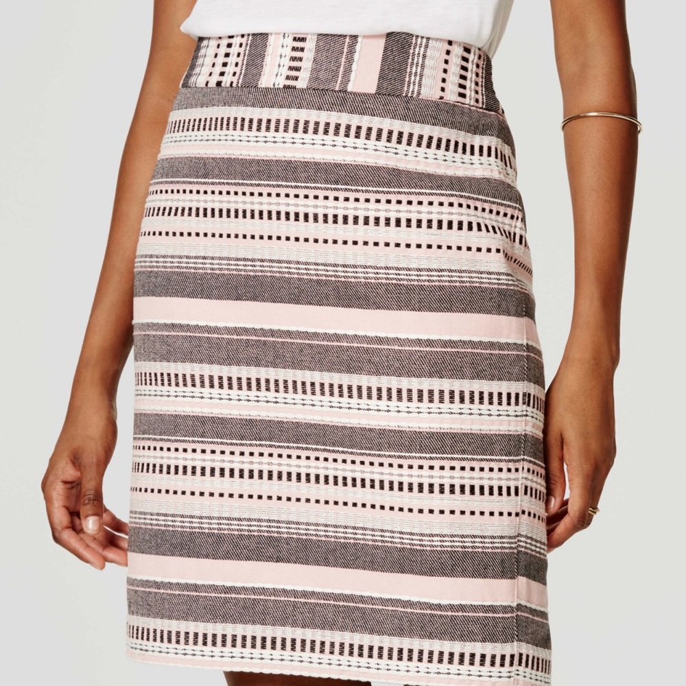 LOFT Pink, Black and White Pencil Skirt Knee-Length Work Size 8
